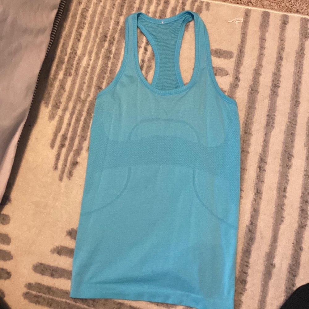 Lululemon tank top